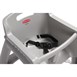 Trona apilable resistente platino Rubbermaid