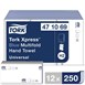 Toallas para las manos plegadas en Z Tork