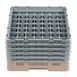 Bandeja Cambro Cam de 49 compartimentos de vidrio color beige de altura máxima de 257mm