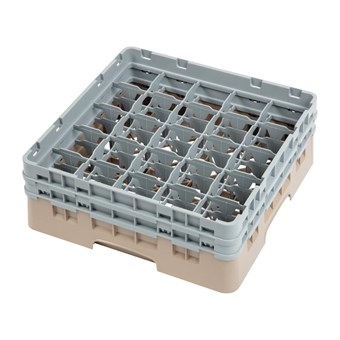 Bandeja Cambro Cam de 25 compartimentos de vidrio color beige de altura máxima de 133mm